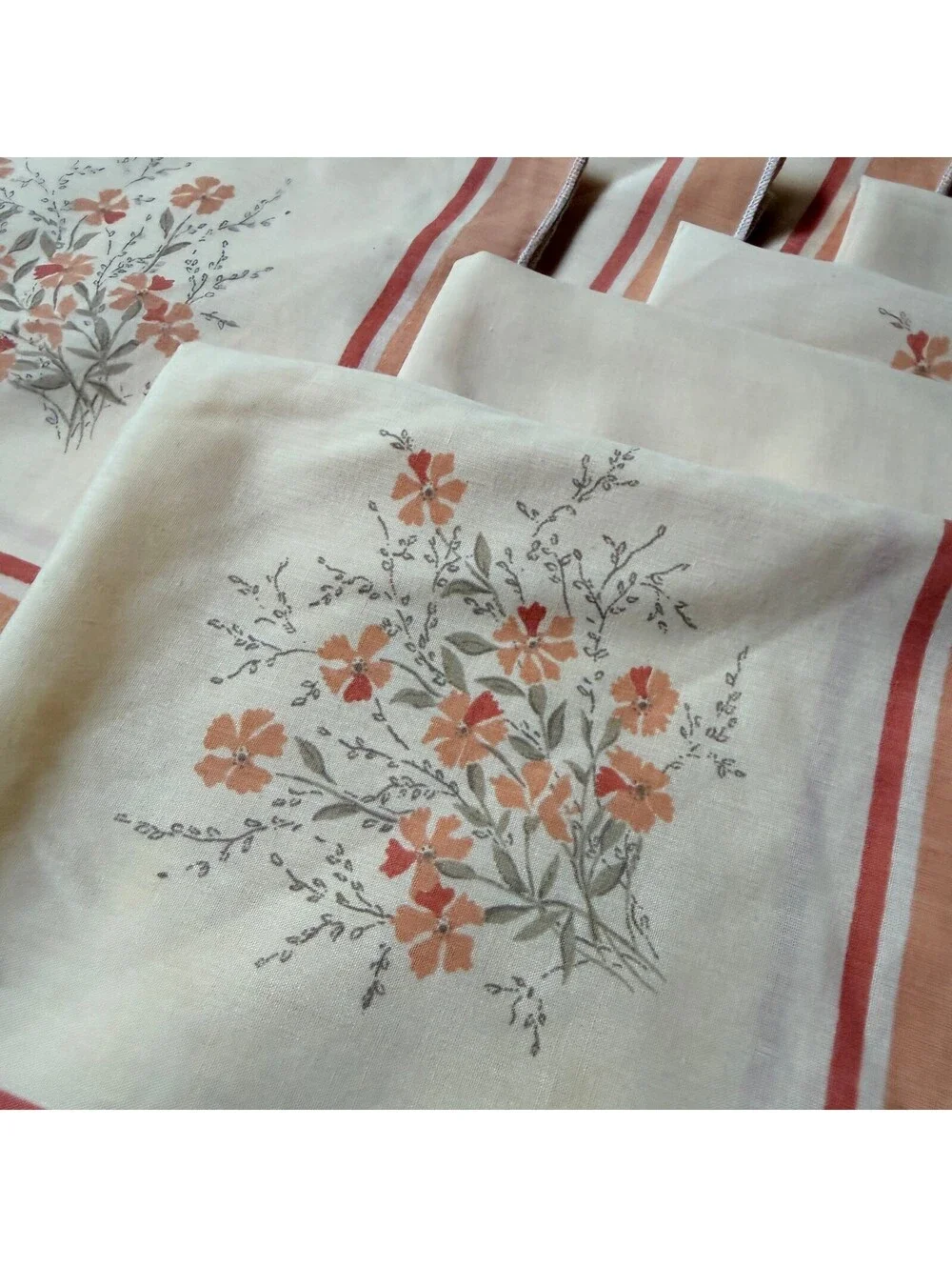 Vintage Floral Cloth Napkins Set of 8 Peach and Orange MCM 15.5